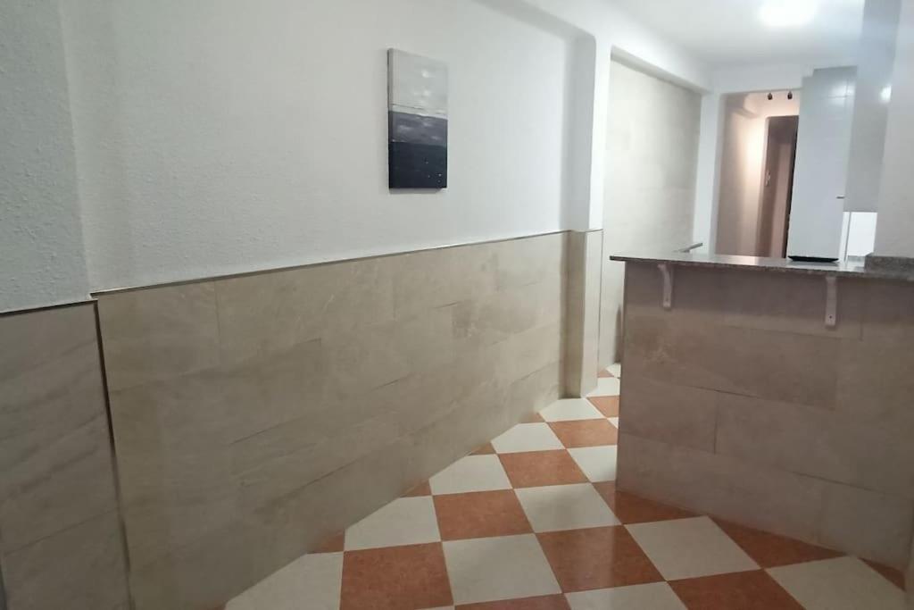 Appartamento Acogedor apartamento ¡A 10 minutos del centro de Málaga! Esterno foto