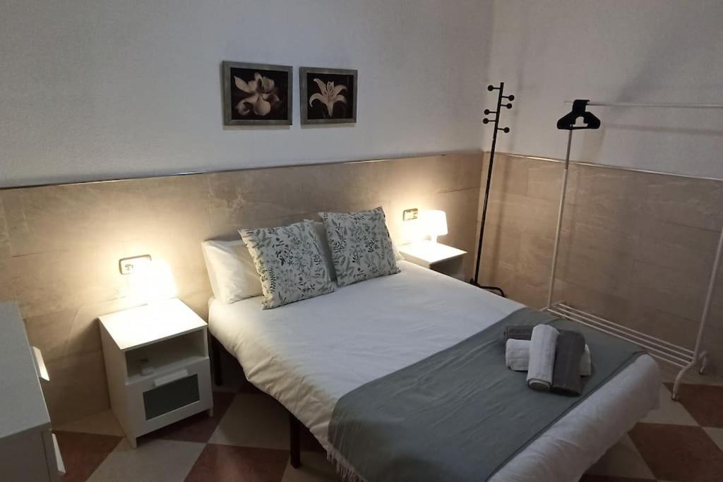 Appartamento Acogedor apartamento ¡A 10 minutos del centro de Málaga! Esterno foto